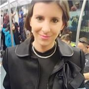 Profesora licenciada en química en la UB. Imparto clases de química, mates y tecnología en la ESO, y química en bachillerato y FP. Actualmente doy clases de ciclos formativos de química en Barcelona, a media jornada, y por tanto tengo disponibilidad algun